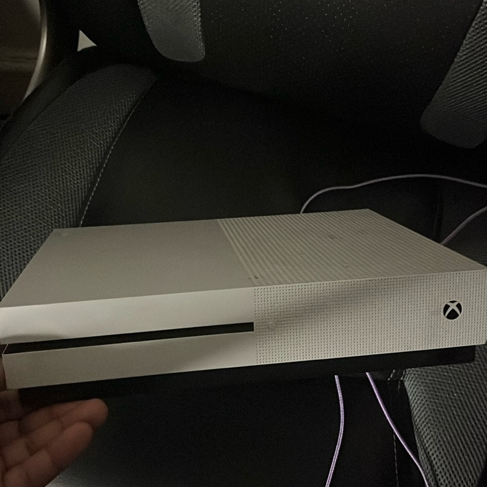 Xbox 1s one TB